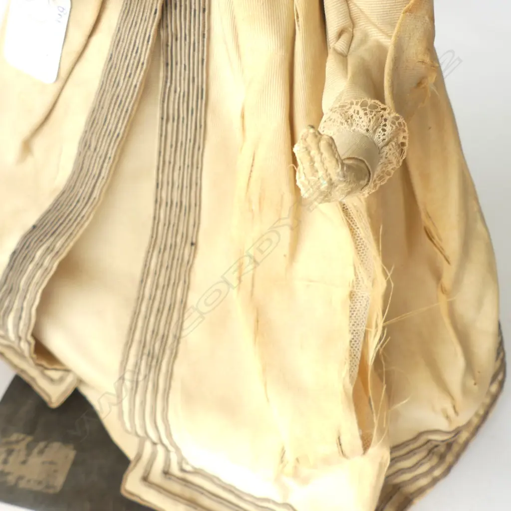 MÉLANIE WAX DOLL ON WIRE ARMATURE, SOFT BODY & LEATHER HANDS, H. 390MM Image 1++