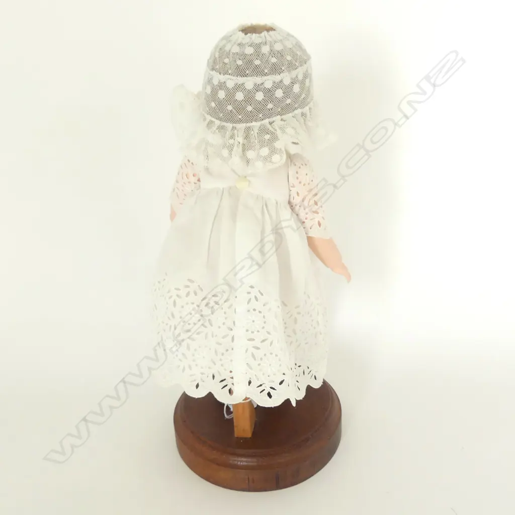 UNCOMMON ANTIQUE DEMALCOL DOLL ON STAND, STAMPED 'DEMALCOL 5/o GERMANY', GOOGLY EYES, H. 320MM (INCL STAND) Image 1++