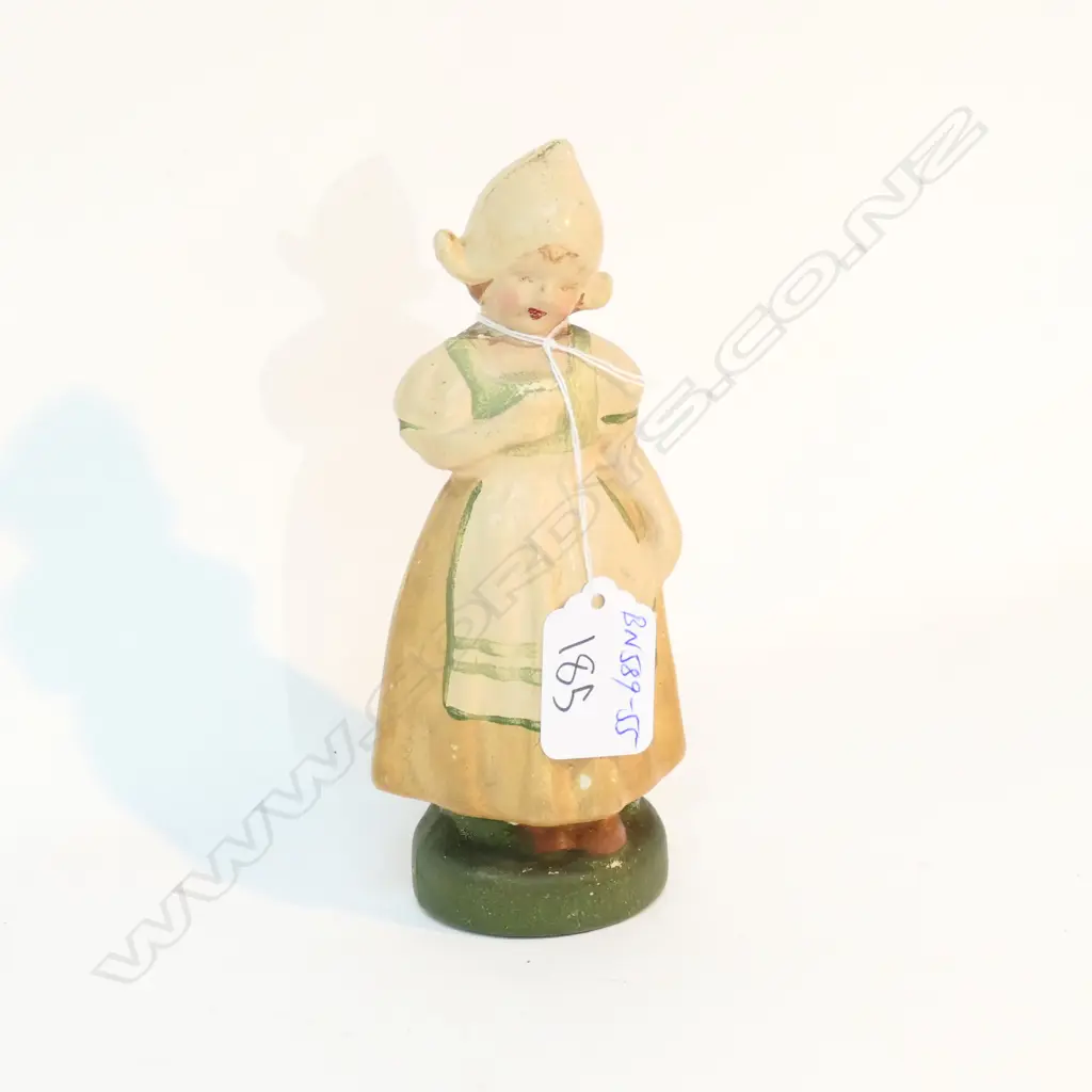 A c.1945 N.Z. Spartan Dutch girl figure Image 1++