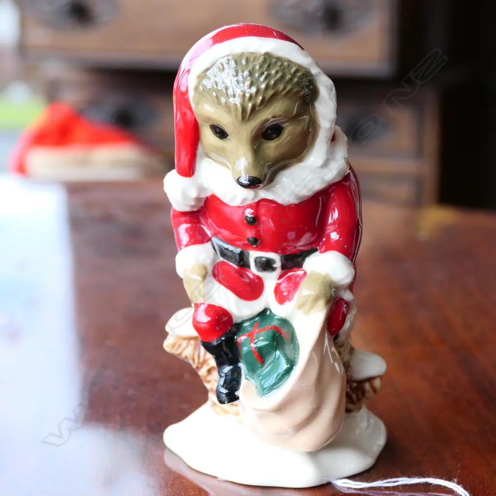 WADE "SANTA HEDGEHOG, THE FOREST DEEP SERIES", H.125MM Image 1++