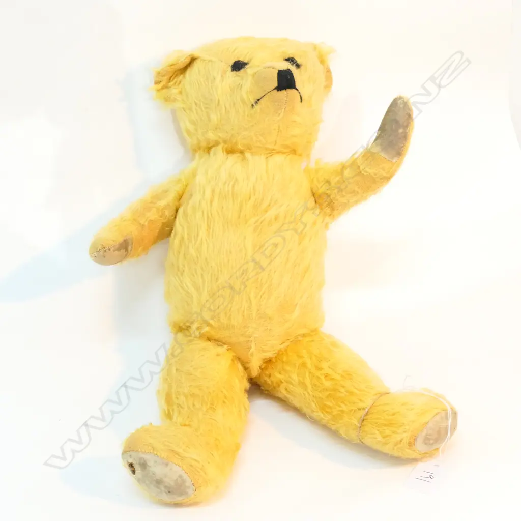 C. 1940'S NEW ZEALAND LUVME TEDDY BEAR Image 1++