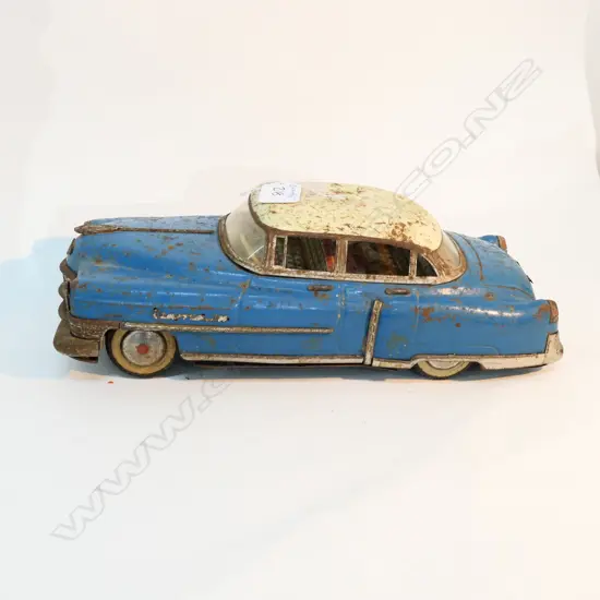 A T/PLATE AMERICAN CADILLAC SHOWING WEAR L 290 MM