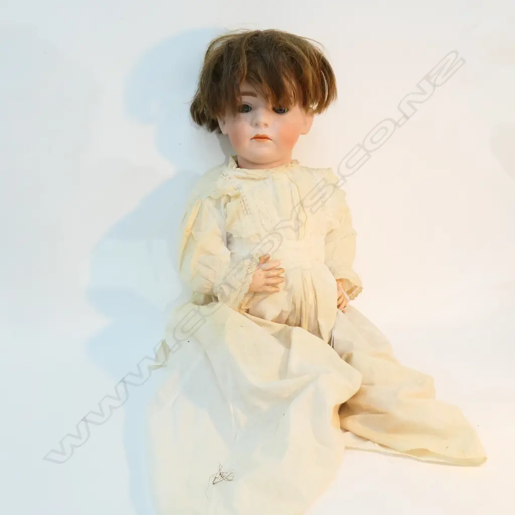 UNMARKED PORCELAIN HEADED DOLL Image 1++