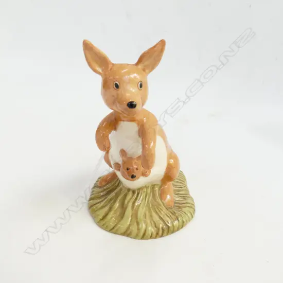 ROYAL DOULTON  FIGURE KANGA AND ROO