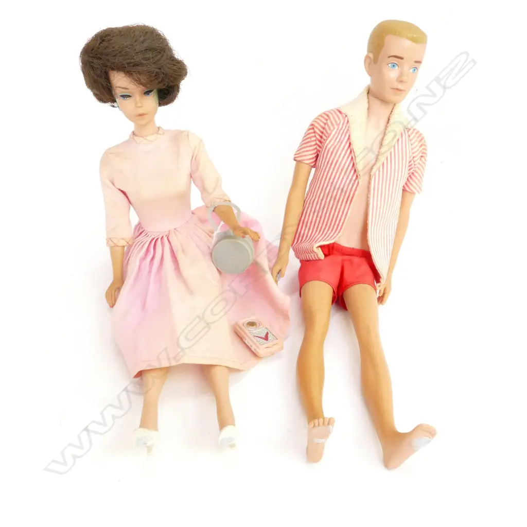  A MATTEL KEN DOLL? + BARBIE C 1960  H 310 MM Image 1++