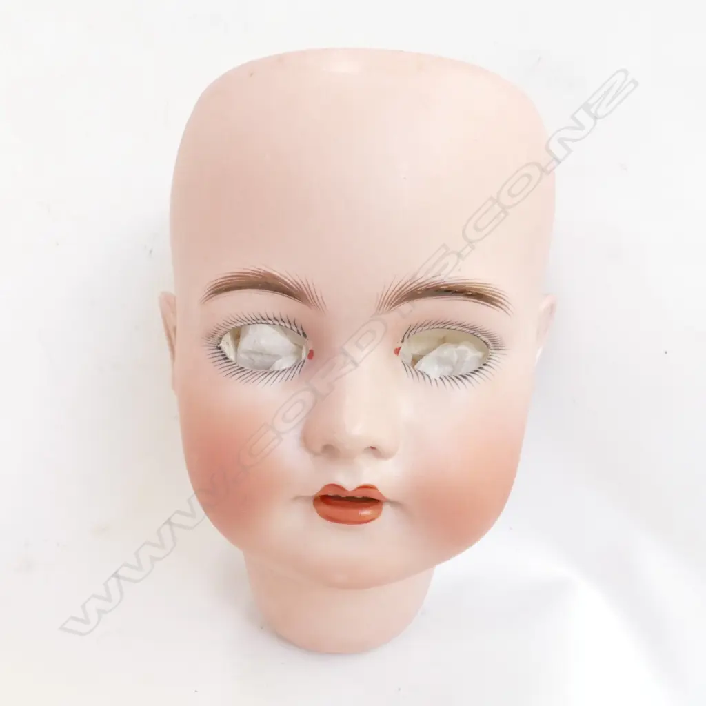 A SIMON + HALBIG 14 PORCELAIN DOLLS HEAD  Image 1++