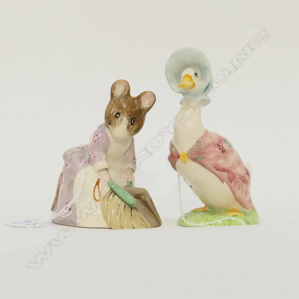 ROYAL ALBERT BEATRIX POTTER -HUNCA MUNCA SWEEPING 89MM & JEMIMA PUDDLEDUCK 105MM  Image 1++