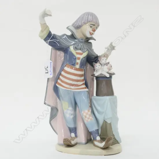 LLADRO MAGIC TRICK CLOWN 270MM H