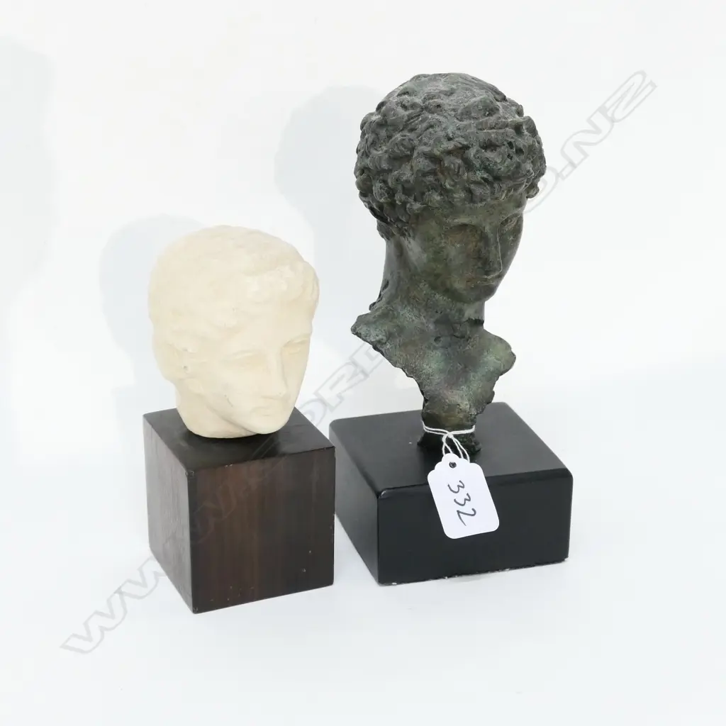 2 ROMAN COPY BUSTS H 200 MM Image 1++