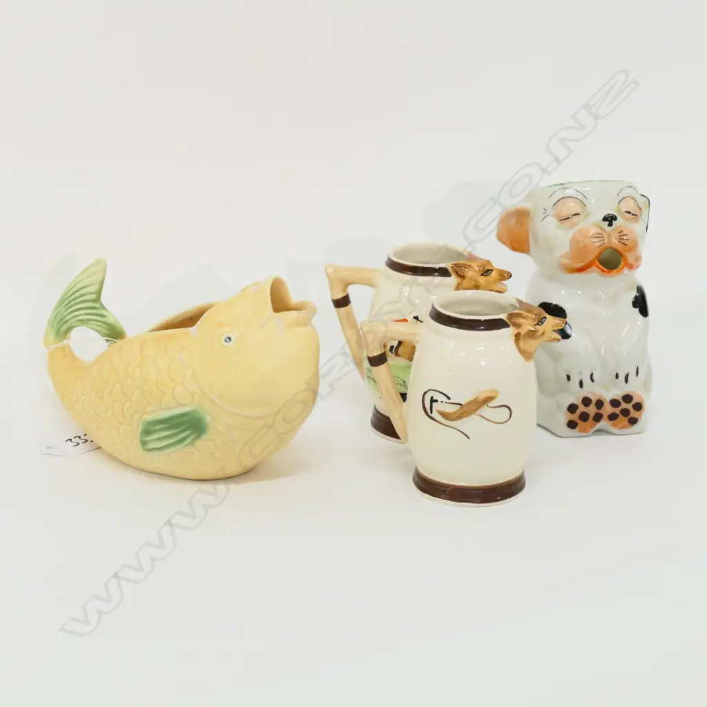 4 NOVELTY JUGS Image 1++