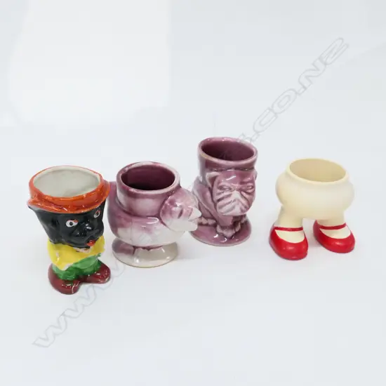 2 CROWN LYNN EGG CUPS ONE AF AND 2 OTHERS