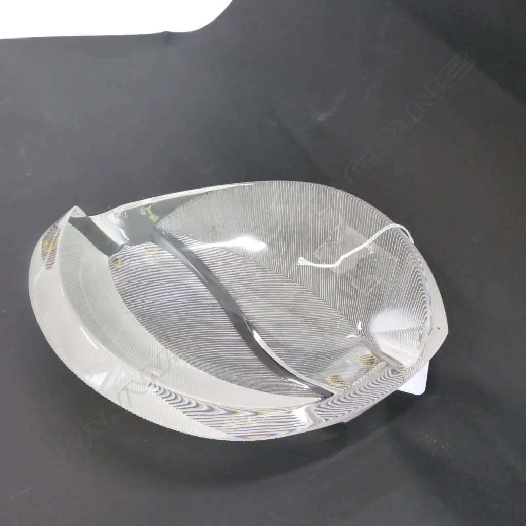 LALIQUE CRYSTAL SHALLOW DISH Image 1++