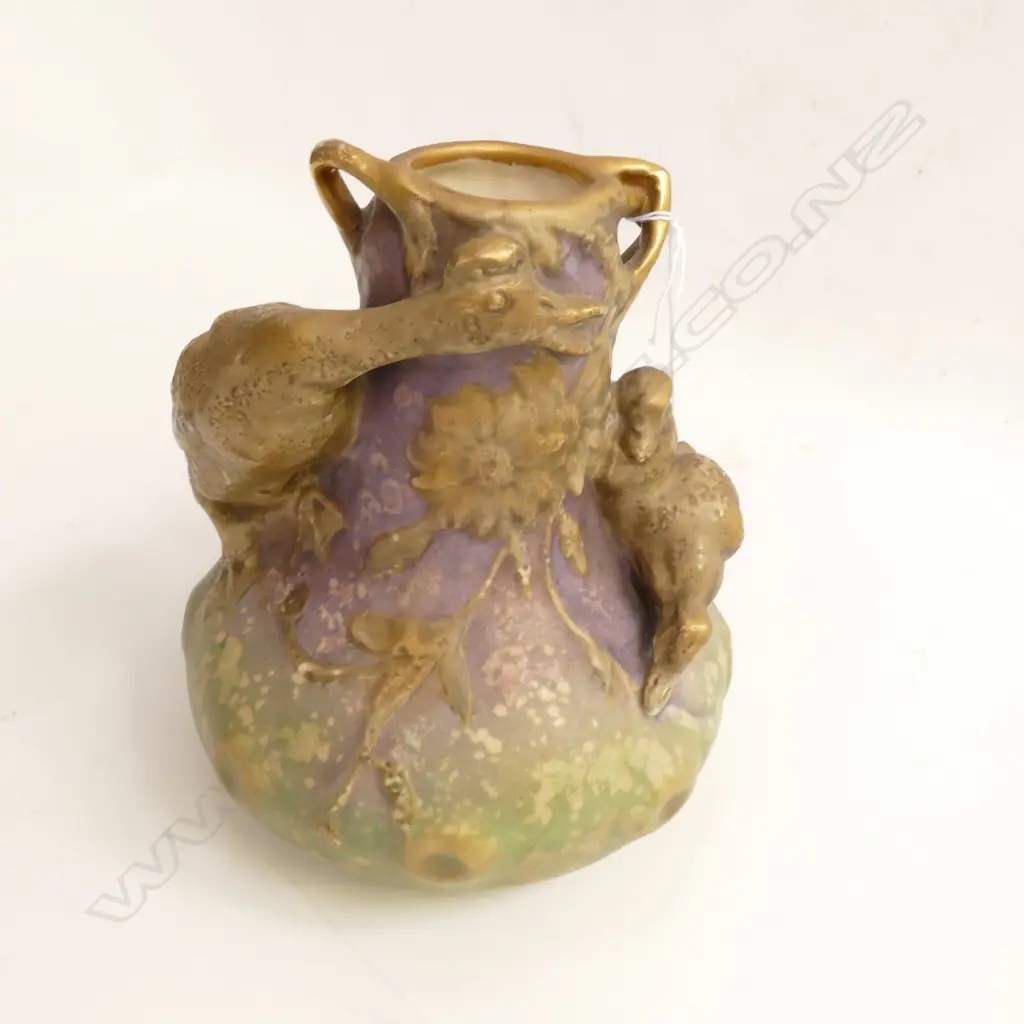 EARLY AUSTRIAN AMPHORA VASE RELIEF GEESE H.160mm Image 1++