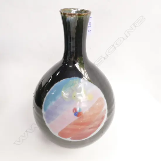 WARREN TIPPETT BOTTLE VASE