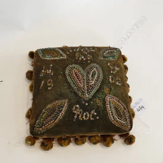 EDW 1902 BEADED VELVET PIN CUSHION 190 X 190mm