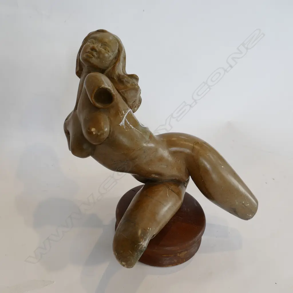 CARVED SOAPSTONE NUDE SIGNED EASTPIANI 92 L 240 MM Image 1++
