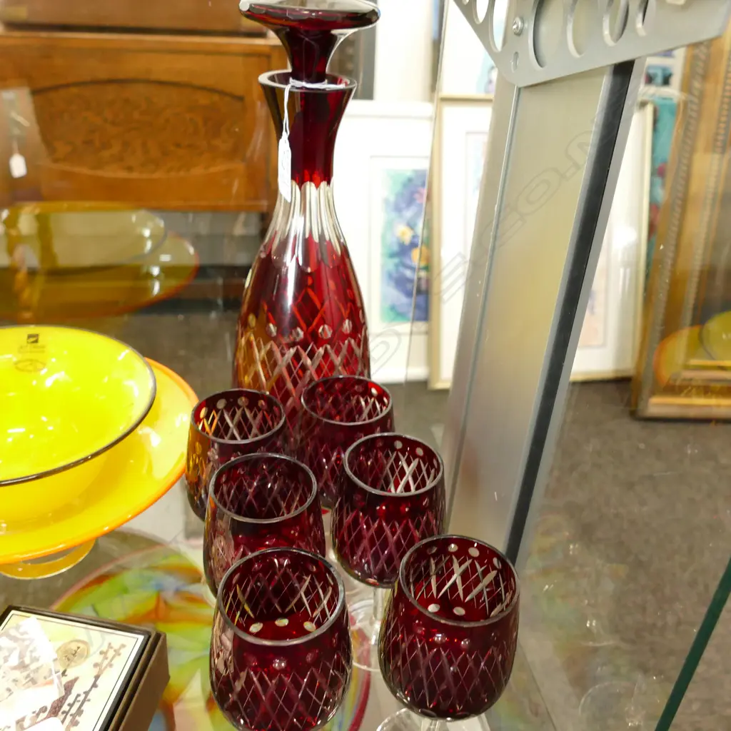 RED CUT GLASS DECANTER & 6 GLASSES 360MM H Image 1++