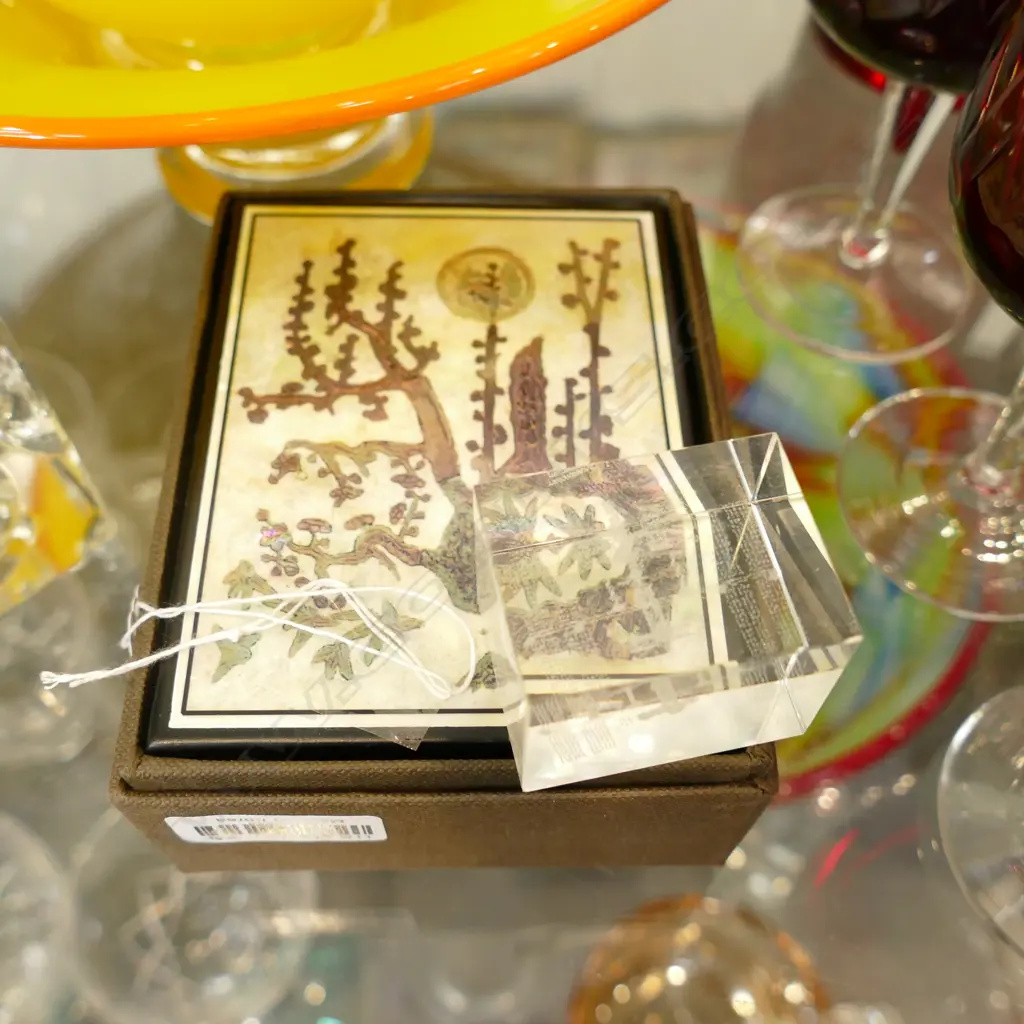 KOREAN MOTHER OF PEARL INLAID BOX & SMALL ACRYLIC CUBE w SPACE SATELLITE INSIDE Image 1++