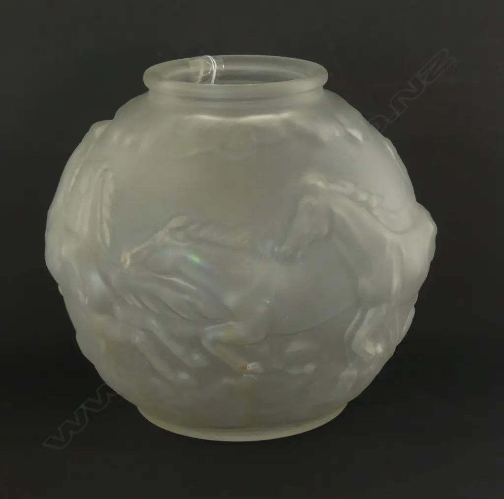1930S 'GALLOPING HORSES' GLASS VASE, KAREL ZENTNEV FOR FEIGL & MORAWETZ?, H. 170MM Image 1++