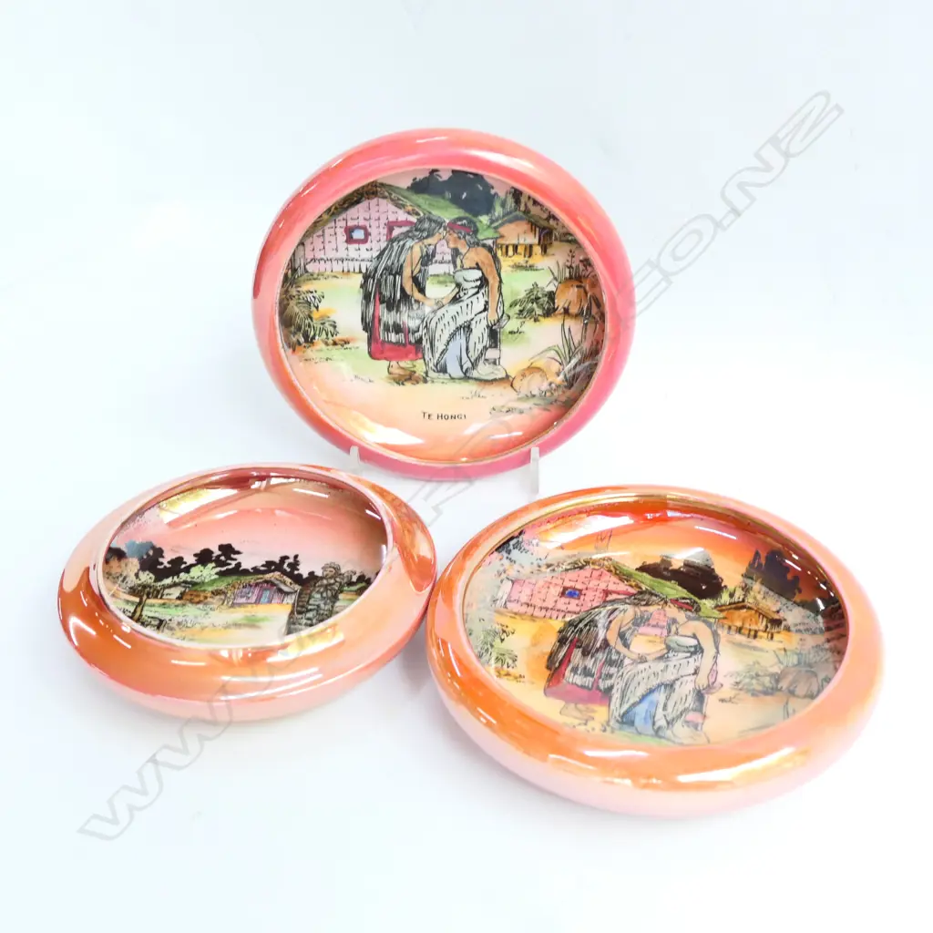 3 GRIMWADES 'MAORI WARE' ASH TRAYS 2X 'TE HONGI' & 'MAORI MOTHER AND CHILD' 150MM DIA Image 1++