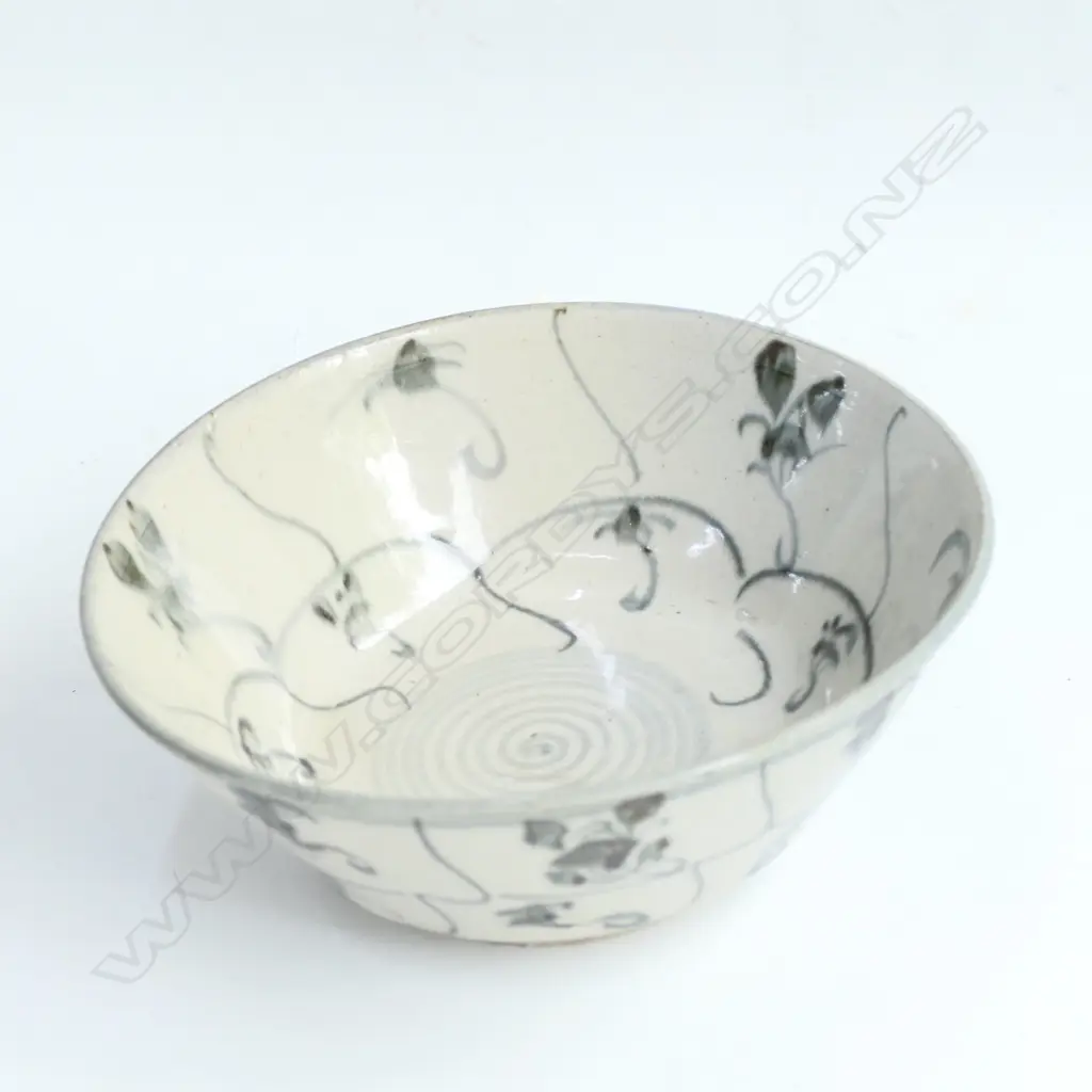 CHINESE MING DYNASTY 'FLOWER PETAL' BOWL Image 1++
