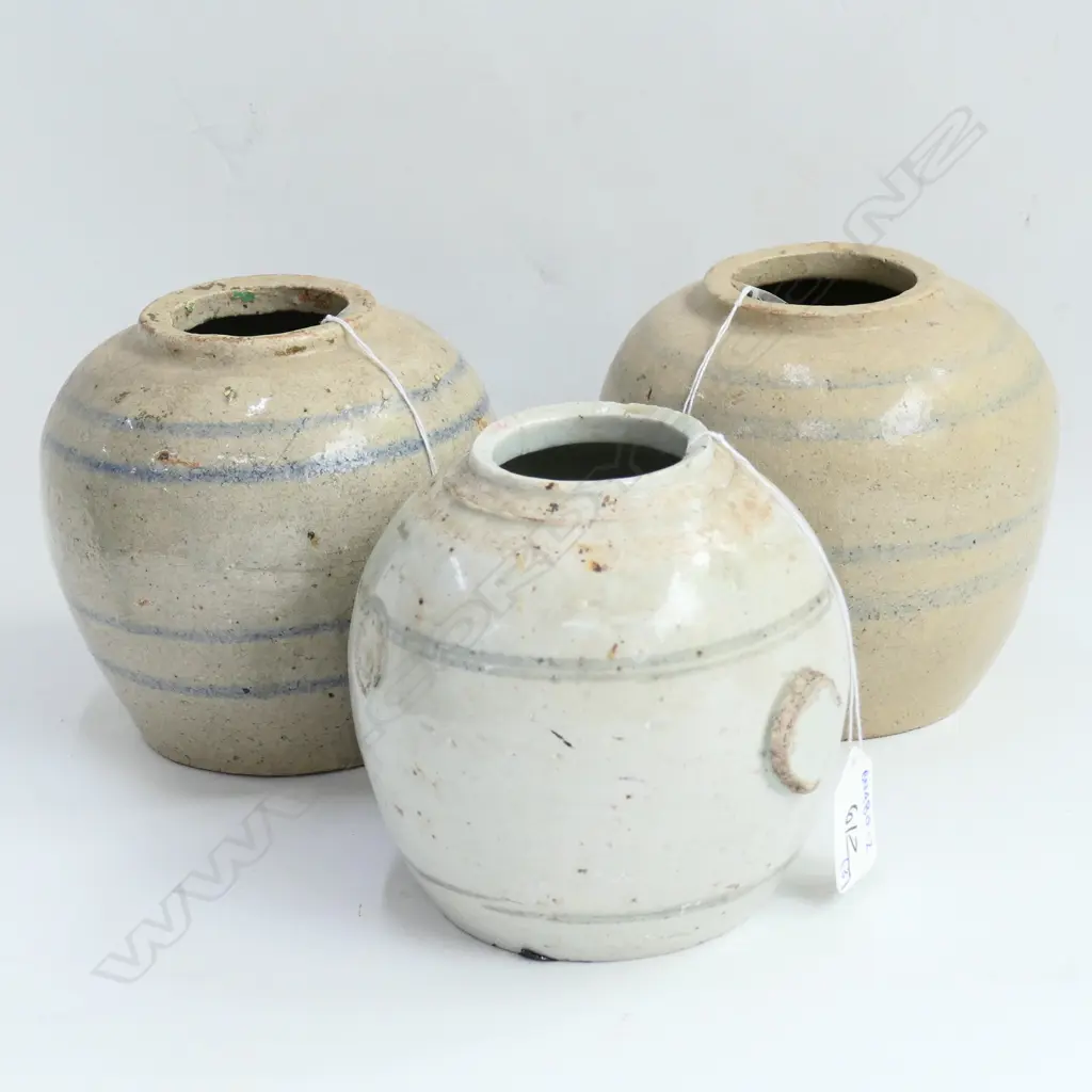 3 VINTAGE CHINESE GINGER JARS Image 1++