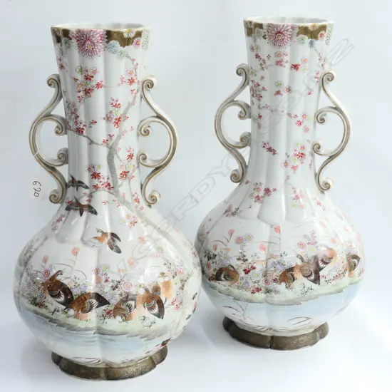 PR OF LG JAPANESE MEJI PERIOD HAND PAINTED VASES A/F
