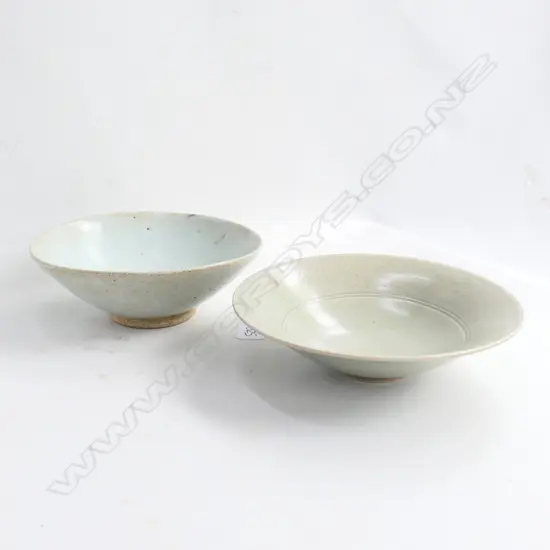 2 STUDIO CELADON BOWLS 215MM DIA