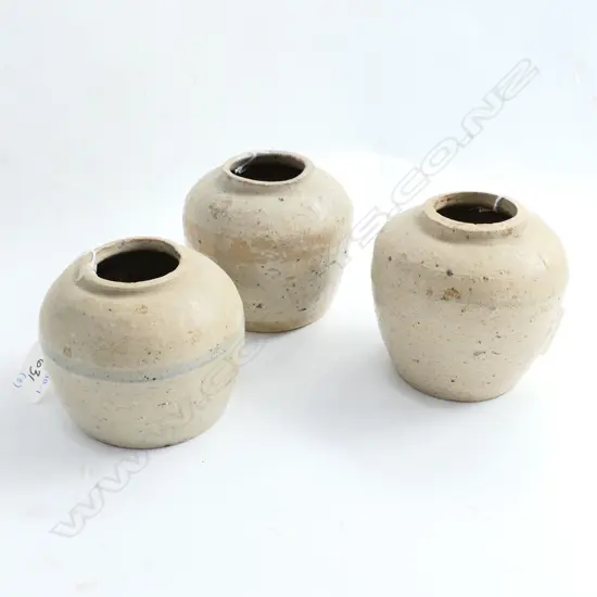 3 VINTAGE CHINESE GINGER JARS