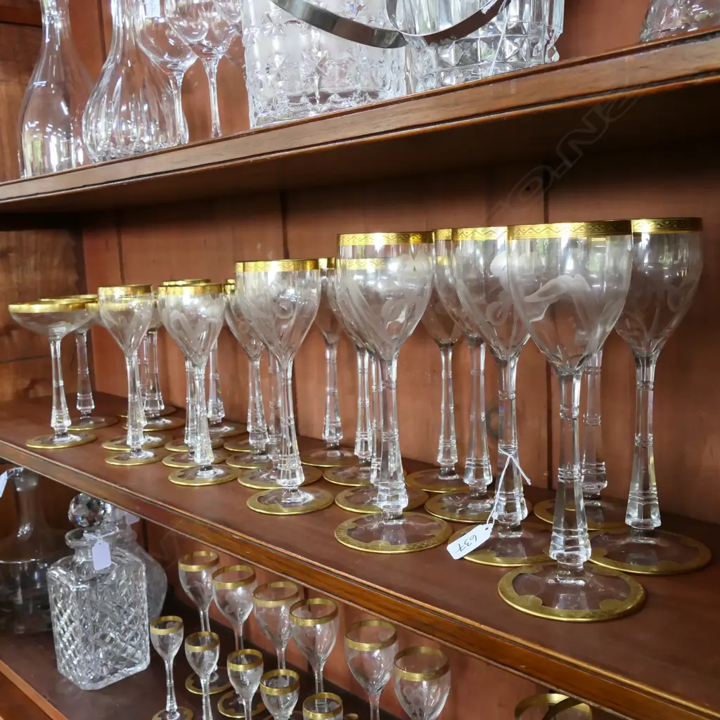 COMPREHENSIVE SET OF AUSTRIAN (VIENNESE) ETCHED AND GILDED GLASSES Image 1++