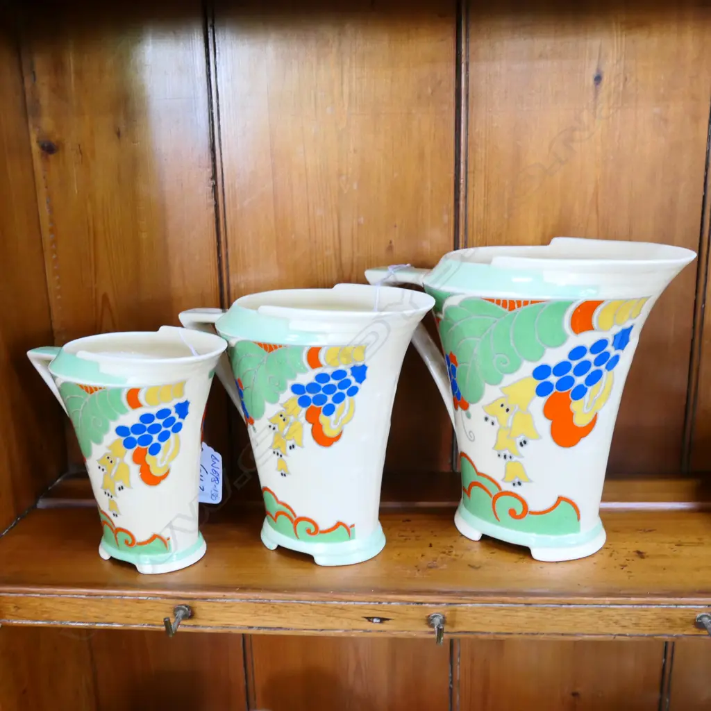 SET GRADUATED 3 R/DOULTON CAPRICE JUGS Image 1++