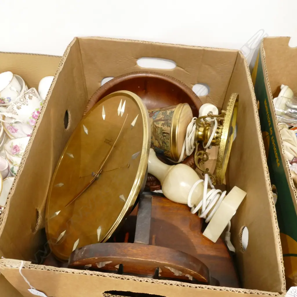 LOT SIDE LAMPS/ BOWL/BRACKET /CLOCK Image 1++
