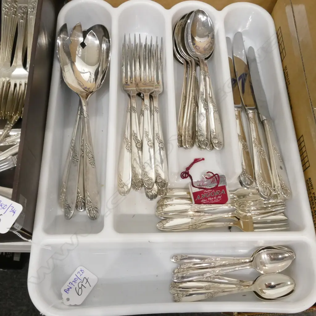 A1 ENGLISH SILVERPLATE SET 'ANGORA' Image 1++