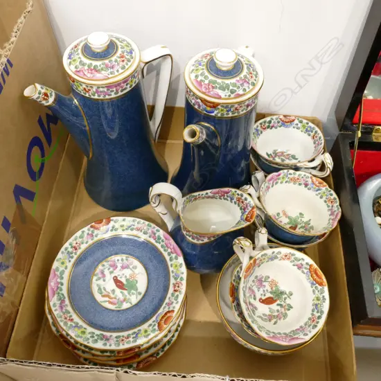 'OLD WORCESTER PARROT' PART COFFEE SET