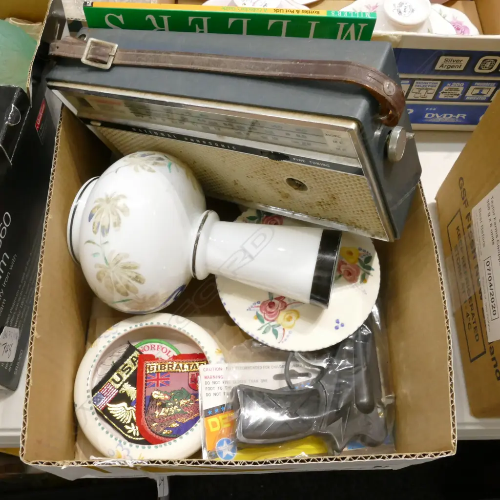 LOT ASST INCL POOLE CHINA / RADIO ETC Image 1++