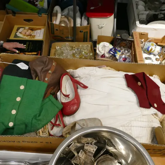 LOT ASST ANTIQUE+VINTAGEDOLLS CLOTHES /HATS /SHOES ETC