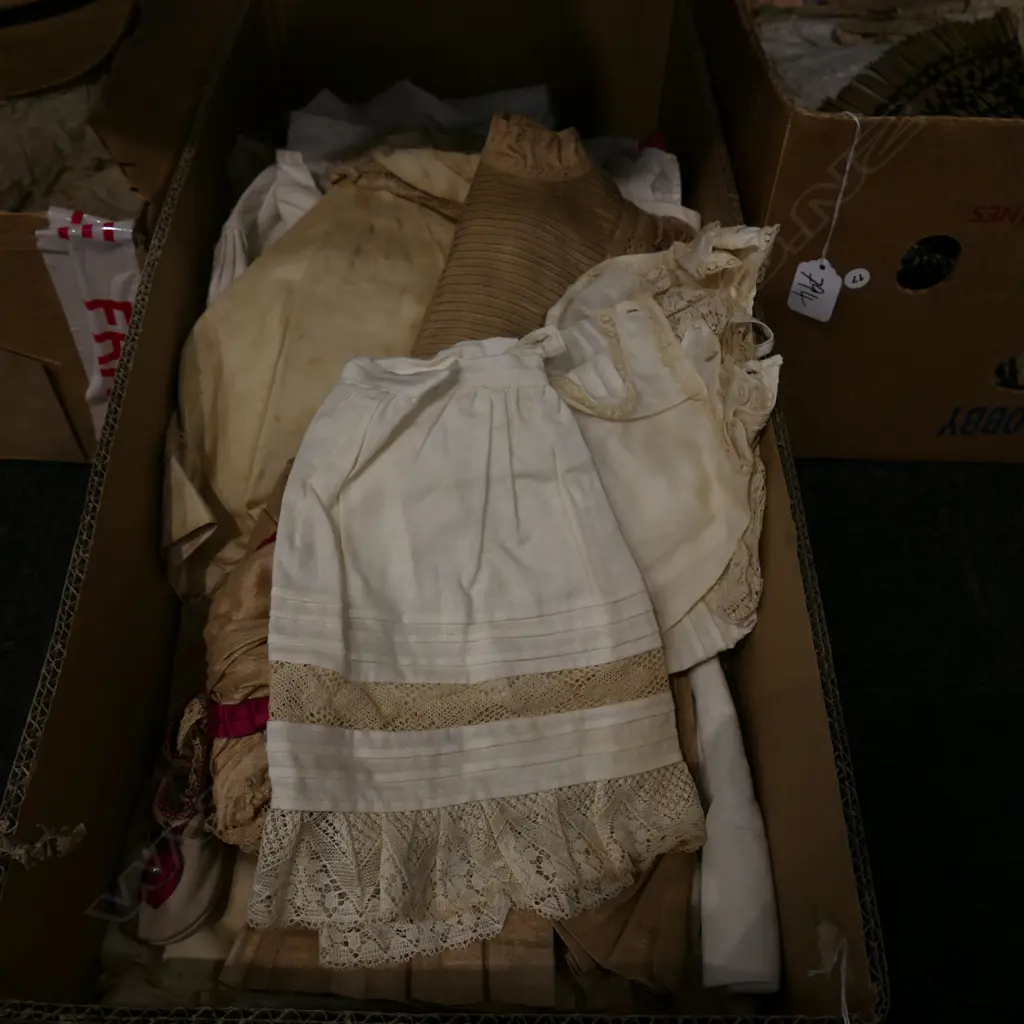 LOT ASST VINTAGE DOLLS CLOTHES ETC Image 1++