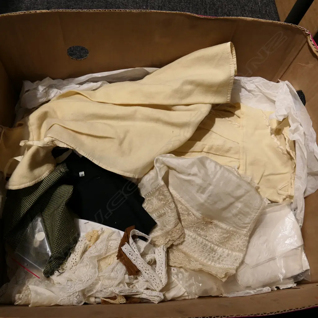 ASST VICT CHRISTENING GOWNS ETC Image 1++