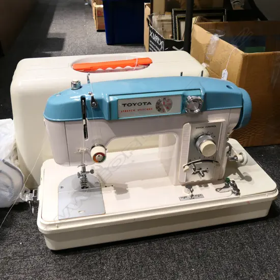 TOYOTA SEWING MACHINE