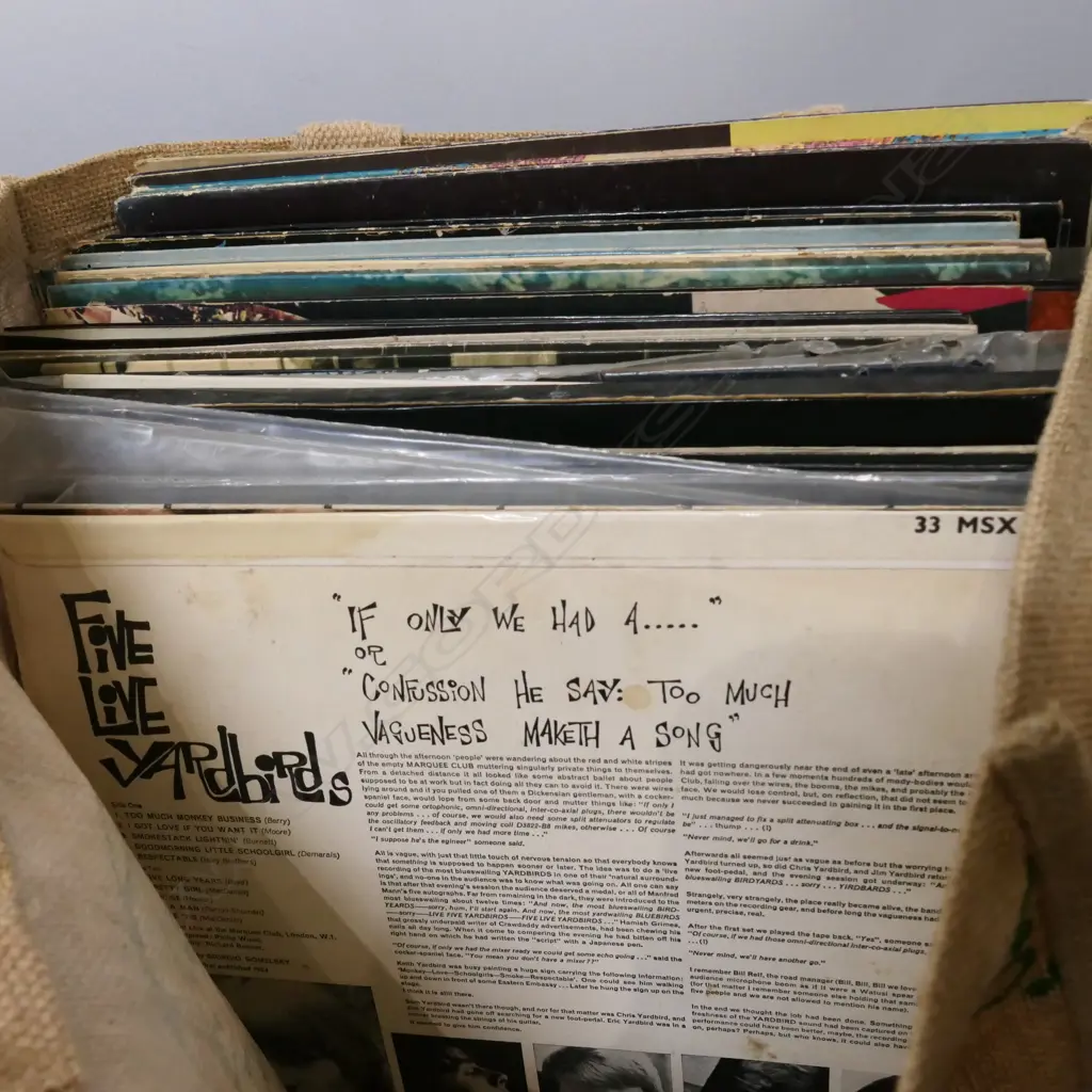 LOT ASST RECORDS VAN MORRISON/ BEATLES ETC Image 1++