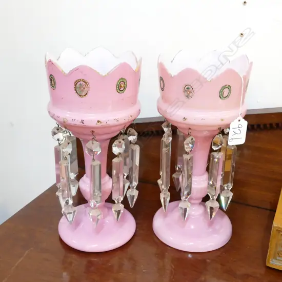 PR OF VICT PINK GLASS LUSTRES