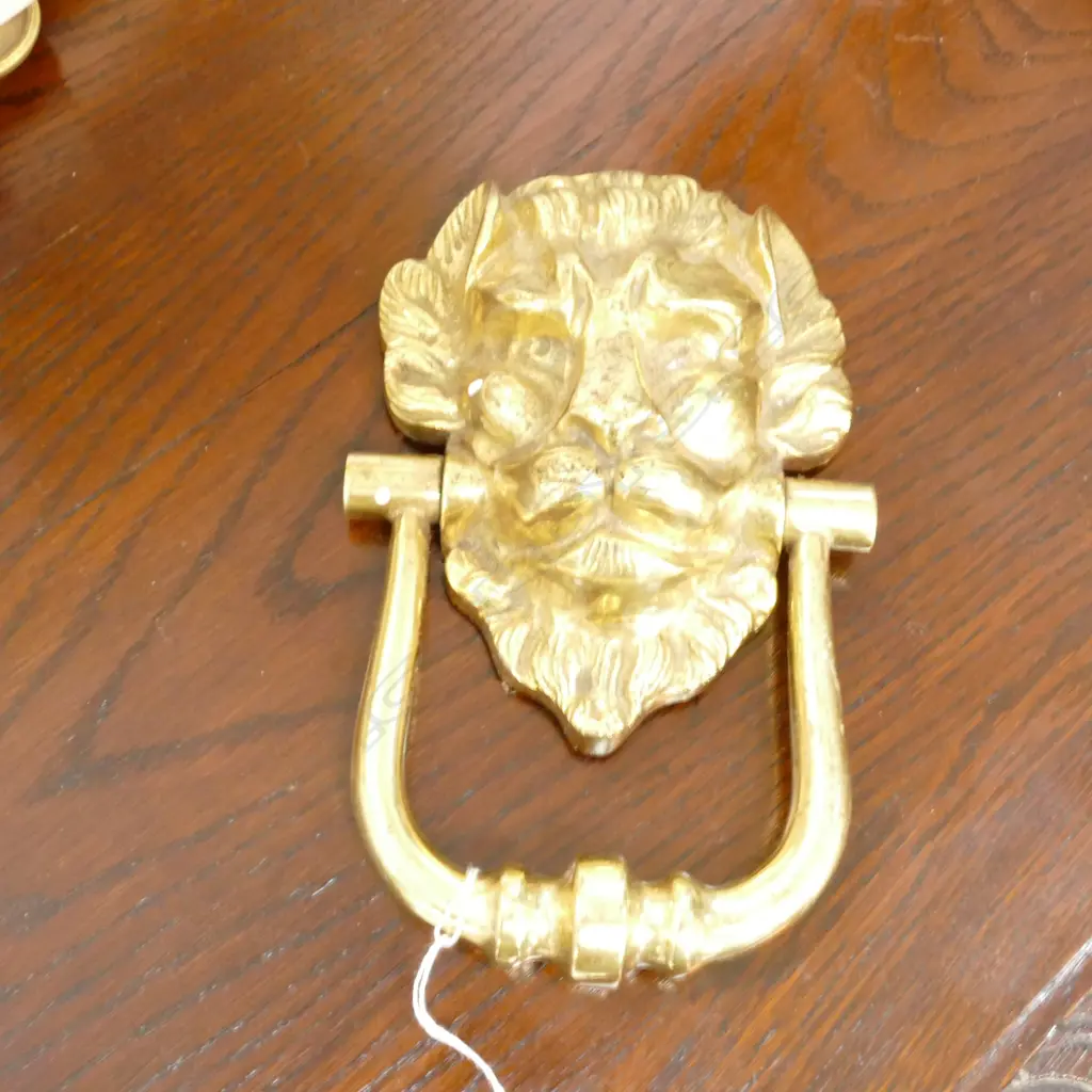 ANTIQUE BRASS  LION DOOR KNOCKER Image 1++