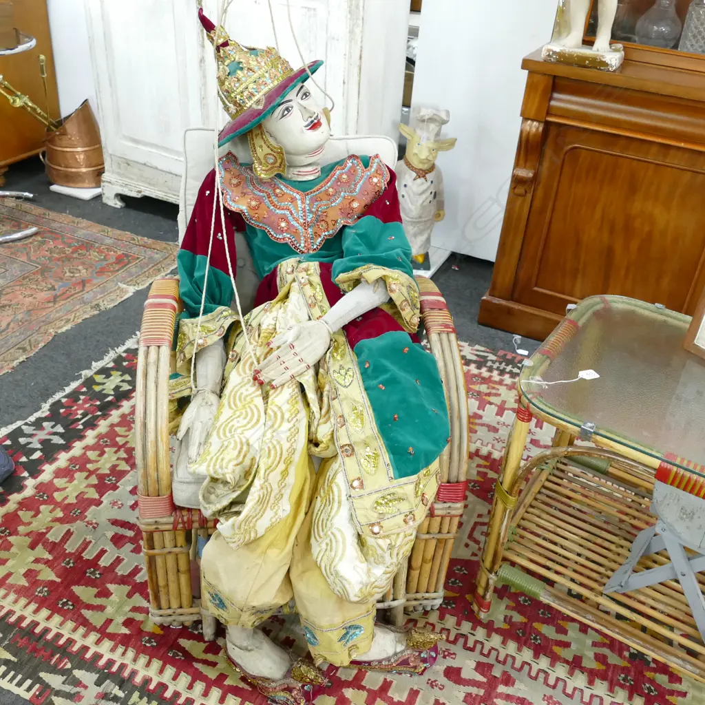 LARGE INDONESIAN PUPPET Image 1++