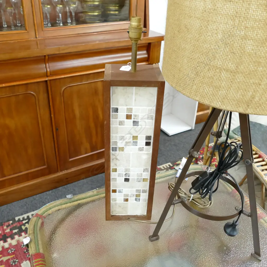 MID CENTURY MOSAIC LAMP WORKING Image 1++