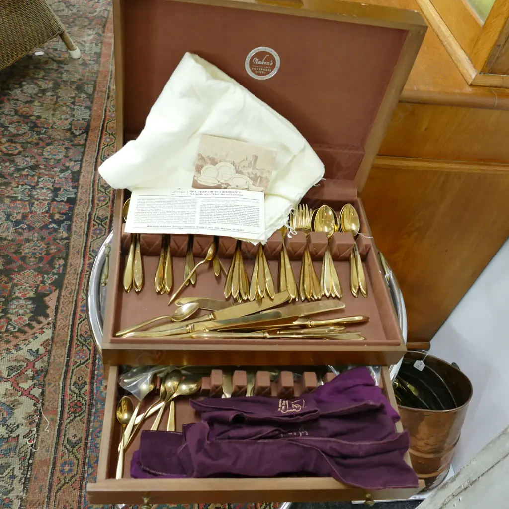 CANTEEN OF DIRILYTE CUTLERY 385MM W Image 1++