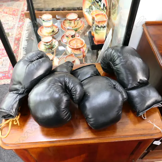 2 PRS BLACK GENUINE LEATHER BOXING GLOVES