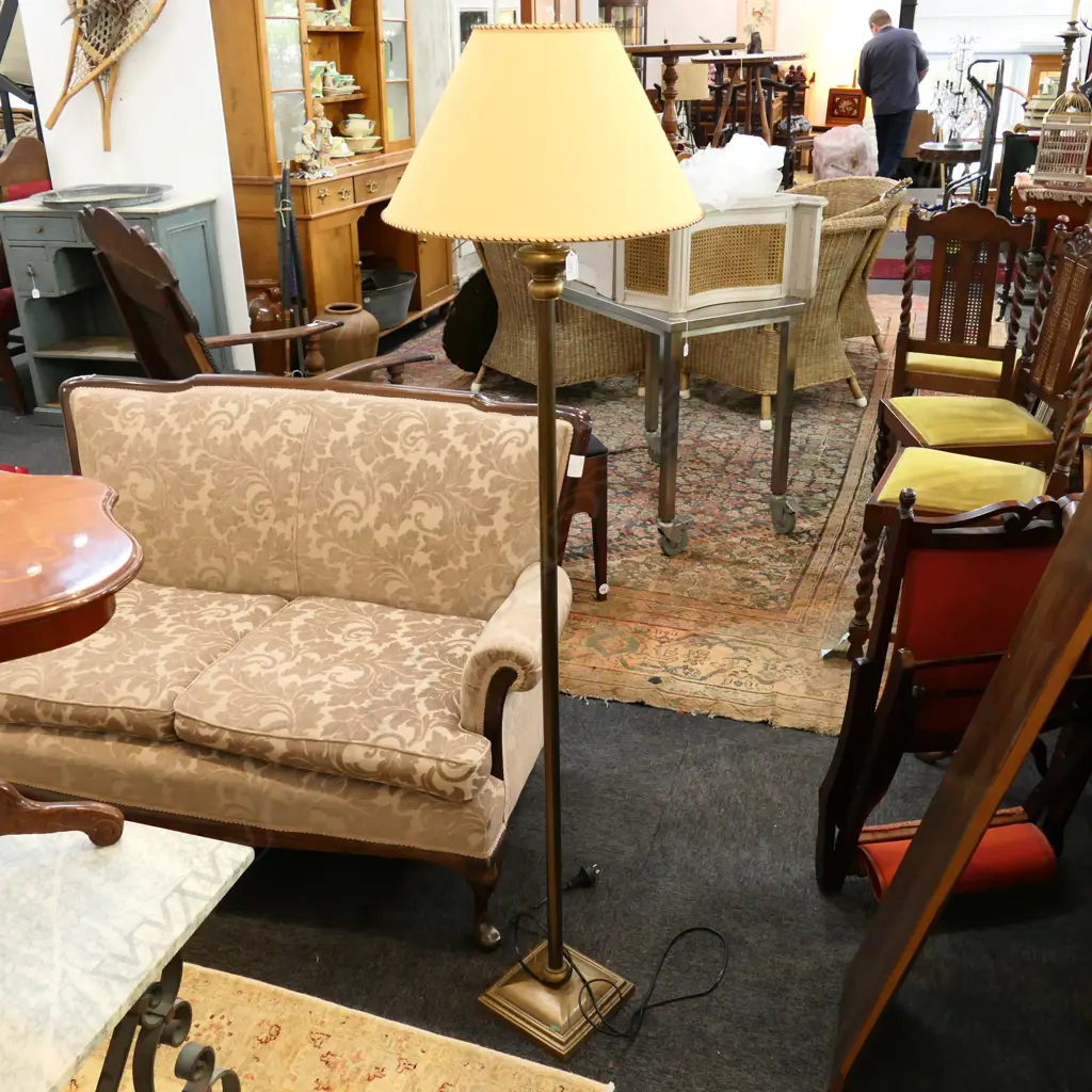 BRASS STANDARD LAMP Image 1++