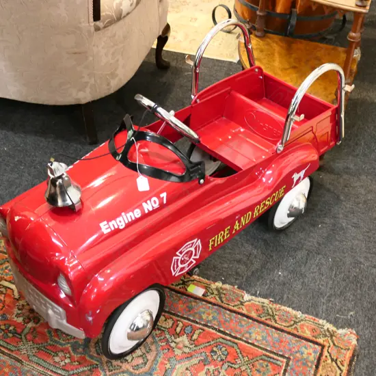 FIRE ENGINE PEDAL CAR