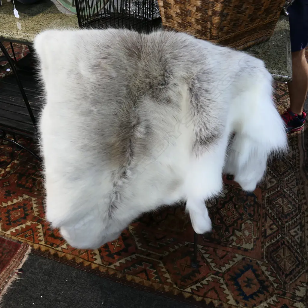 REINDEER HIDE - GREY Image 1++