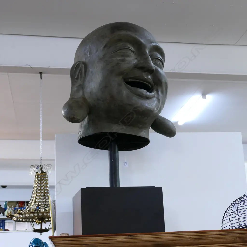 V. LGE BRONZE BUDDHA HEAD ON STAND Image 1++